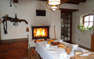 Salle à manger vue de la cuisine