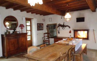 Salle à manger vue du salon