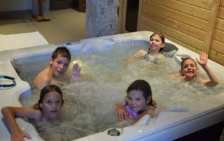 C'était une première pour ces 5 enfants de gouter aux bienfaits du spa.